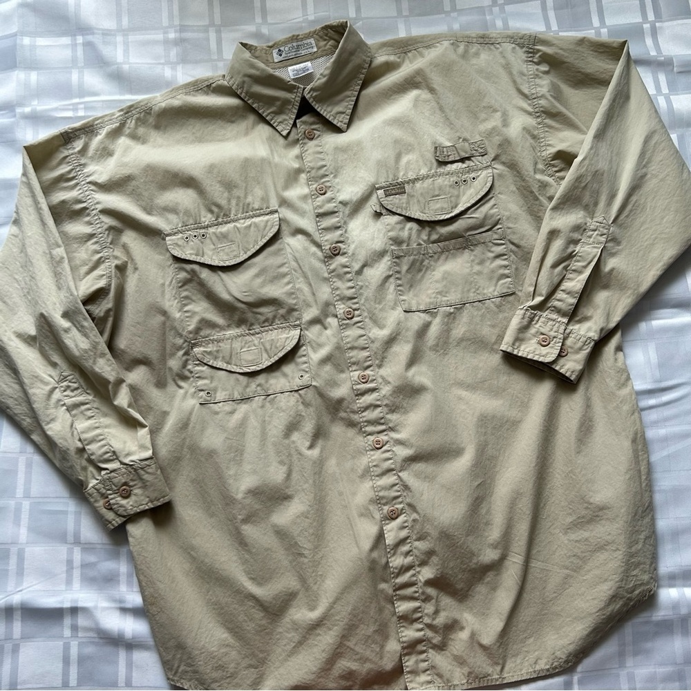 Columbia Performance Fishing Gear Tan Vented Long sleeve Buttoned Top